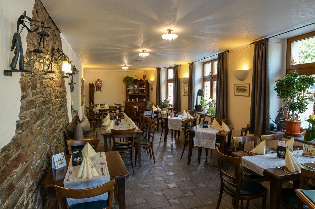 Moselland Hotel Im Enderttal Zum Onkel Willi Cochem Buitenkant foto