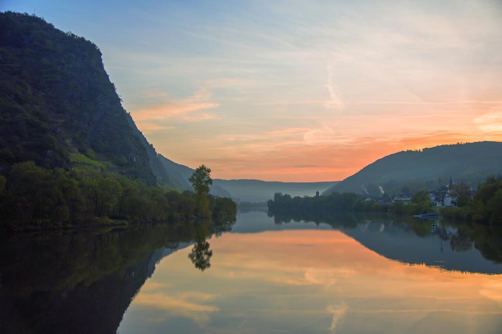 Moselland Hotel Im Enderttal Zum Onkel Willi Cochem Buitenkant foto