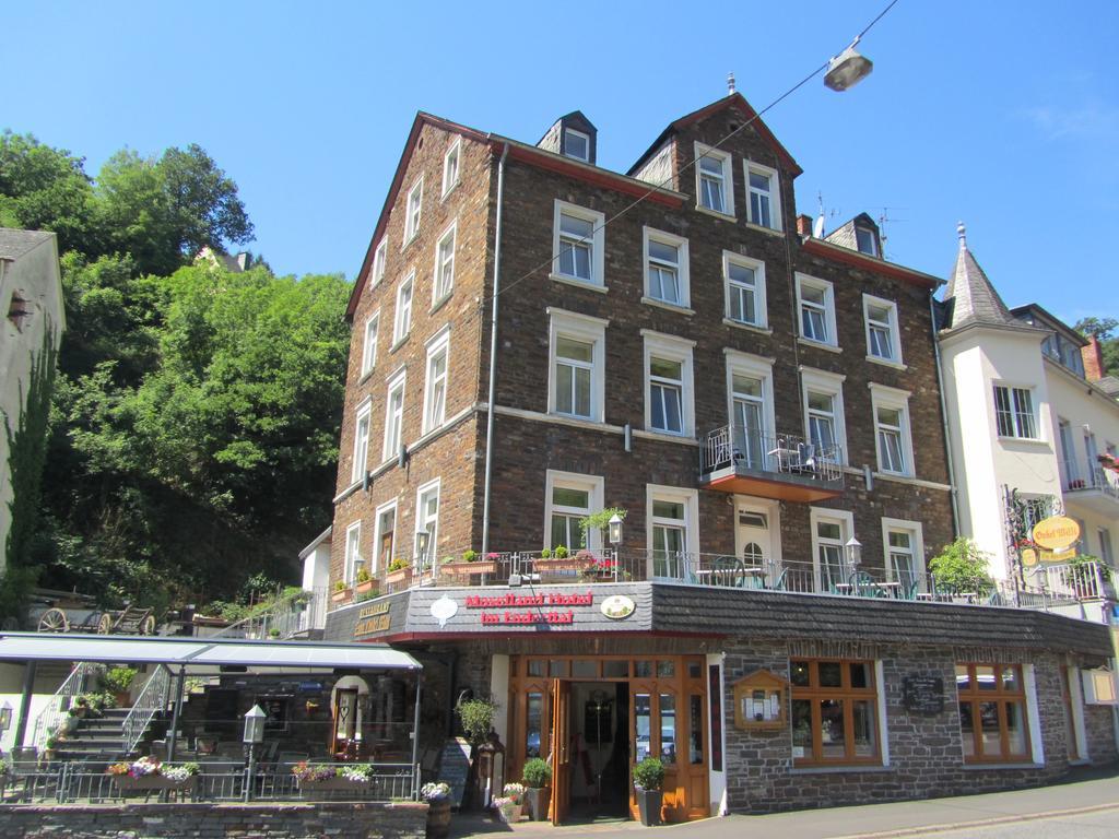Moselland Hotel Im Enderttal Zum Onkel Willi Cochem Buitenkant foto