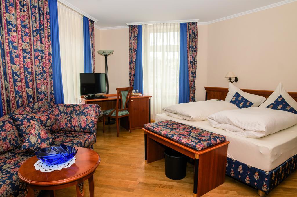 Moselland Hotel Im Enderttal Zum Onkel Willi Cochem Kamer foto